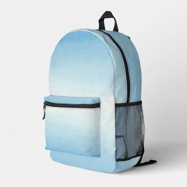 Colección diversa de mochilas para cada estilo (Esquina derecha trasera )