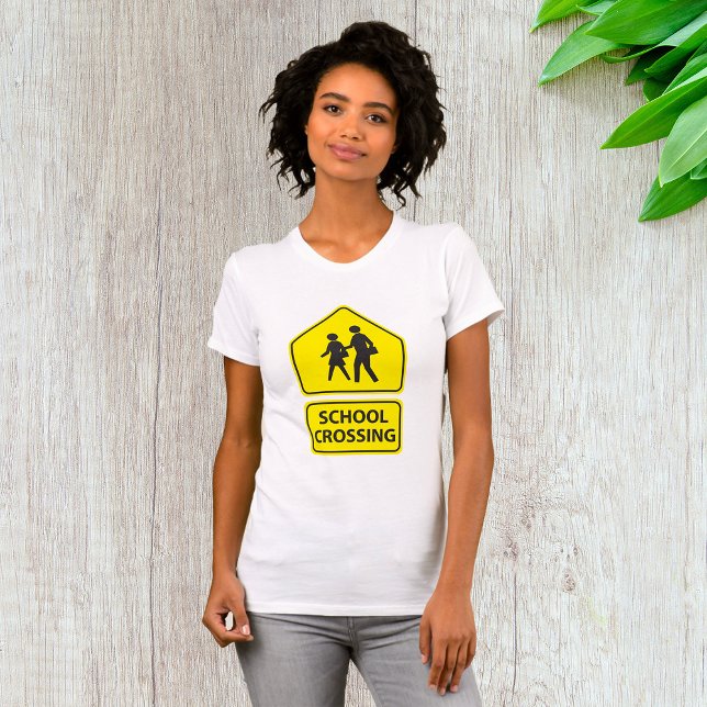 Colegio Cruzando Rótulo Mujer Camiseta (Subido por el creador)