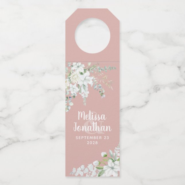 Colgador Para Botellas Boda personalizada con flores blancas en acuarela  (Anverso)