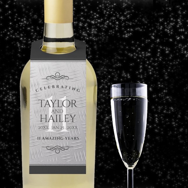 Colgador Para Botellas Celebración elegante del 11º aniversario de bodas  (11th wedding anniversary bottle hanger with champagne flute on a starry night sky.)