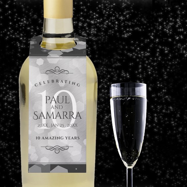 Colgador Para Botellas Elegante 10° Aniversario del Boda Tin (10th wedding anniversary bottle hanger with champagne flute on a starry night sky.)