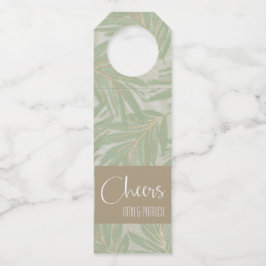 Colgador Para Botellas Hojas verdes tropicales y doradas sobre salvia