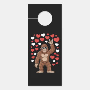 Colgador Para Puertas Día de San Valentín de Bigfoot Corazones Divertido