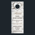 Colgador Para Puertas El árbol de aves no altera la colgante de la puert<br><div class="desc">El diseño cuenta con un fondo de corteza de abedul con un corazón sobre el corte de la puerta. Cambie el texto a lo que quiera o salga como está. Cambie el texto bajo la función personalizar. Compruebe las previsualizaciones en pantalla antes de desprotegerse, eso es lo que se imprimirá...</div>