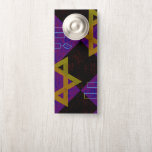 Colgador Para Puertas Estrella feliz de Hanukkah de David menorah de Sli<br><div class="desc">Estrella feliz de Hanukkah de David menorah Dreidel Celebración artística Velas Hebreo Judío Chanukah regalos decoraciones Judaísmo cultura religión prácticas religiosas tradiciones diseño geométrico simbólico profundidad de contraste simetría de orden</div>