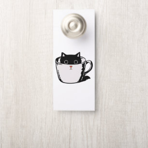 Colgador Para Puertas Gatito negro con nariz roja escondido en una taza