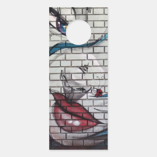 Colgador Para Puertas Grafiti de chica asiática (Anverso)
