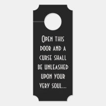 No te atreves a abrir esta percha de puerta