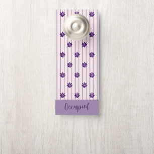 Colgador Para Puertas Rayas caprichosas y flores moradas