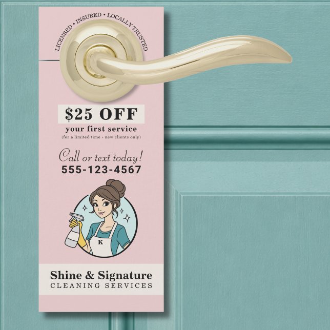 Colgador Para Puertas Servicios de limpieza de doncella rosa moderna (Small Door Hanger Mockup)