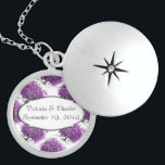 Collar Con Colgante Boda de árbol de hojas de corazón púrpura forestal<br><div class="desc">Boda de árbol de hojas de corazón púrpura forestal</div>