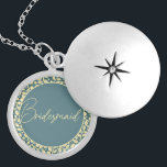 Collar Con Colgante Elegante dama de honor azul y hoja de crema<br><div class="desc">Este hermoso armario es un accesorio especial diseñado para la dama de honor. El armario presenta una decoración clásica en tonos azul y crema con un toque de elegancia y belleza natural en el interior, con un toque de color crema. El mensaje oculto que hay dentro es un toque especial...</div>