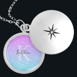 Collar Con Colgante Monograma Nombre inicial Margen azul rosado Ombre<br><div class="desc">Monograma de este tipo de color rosa a azul sombrío doble monogramado collar de cestas. Añade tu nombre inicial y tu nombre.</div>
