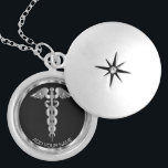 Collar Con Colgante Símbolo médico plateado Caduceus - Personalizado<br><div class="desc">Enfermera personalizada / Símbolo médico Médica Caduceus Silver Necklace listo para su personalización. Nota ✔: No es necesario cambiar todas las áreas de plantilla. 📌 Si necesita más personalización, haga clic en el botón "Haga clic para más Personalizares" o "Personalizar o Editar diseño" y utilice nuestra herramienta de diseño para...</div>