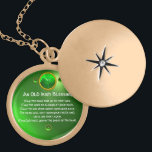 Collar Con Colgante Una vieja bendición irlandesa<br><div class="desc">Elegante, singular joya dorada con piedra de gema esmeralda e incrustaciones de shamrock con una antigua oración irlandesa en el interior para el Día de San Paddy (, Santa Patty ). Gemas 3D vibrantes y diseño muy preciso, modelado 3D y renderización por Bulgan Lumini (c).Parte de la serie Hyper Talismans....</div>