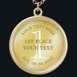 Collar de la medalla de oro para el ganador del pr<br><div class="desc">Collar de la Medalla de Oro personalizado para el número uno. Faux brillante premio dorado para el primer premio. Añade tu propio texto personalizado. Elegante idea de regalo para el ganador del concurso, campeón de juego, logro deportivo, campeón de oficina, atleta, equipo escolar, promoción, fiesta de cumpleaños infantil, torneo, etc....</div>