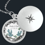 Collar De Plata De Ley Boda Fecha Aves Vintage Homenaje<br><div class="desc">Collares de sake Elija Plata o Plata Estridente</div>