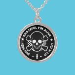 Collar De Plata De Ley Chip de aniversario de Guay Black Sober<br><div class="desc">¡Una manera genial de llevar tu medallón de sobriedad anual como collar! Personalizar los siguientes detalles para adaptarse a su viaje de recuperación: 1. Nombre 2. Fecha de recuperación 3. Duración de la recuperación: puede poner cualquier cantidad de tiempo que desee aquí. Este collar de 12 pasos es un accesorio...</div>