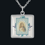 Collar De Plata De Ley Floral azul |Secundario | Virgen María | Religioso<br><div class="desc">Esta es una hermosa imagen de la Madre Bendita cuando era un niño pequeño con flores azules en el fondo.</div>