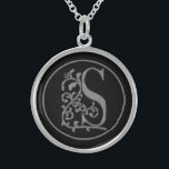 Collar De Plata De Ley Hermosa carta monográfica del Día de la Madre, cum<br><div class="desc">¡Le encantará este collar de platas espinosas con su monograma! Hermosa letra monograma S Elija tamaño, estilo y fin Metalizado Día de la Madre, cumpleaños, compromiso, novia de regalo Idea! ¡Hermosa Joyería Para Ella! ¡Recuerden a mamá, hermana, hija, tía, sobrina, novia, abuela, esposa y amigos! Ver más regalos mágicos de...</div>