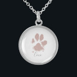 Collar De Plata De Ley Impresión de pata de perro rosa con el nombre de s<br><div class="desc">Impresión de la hoja de perro rosa con nombre personalizado</div>