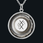Collar De Plata De Ley *~*RECORRER VIGILANDO EL Nórdico AP87 INGWAZ<br><div class="desc">(Buscar en AP87 cosas Viking o AP40 para artículos similares ) - Silver NECKLACE JEWELRY CON INTENCIÓN - crear su propia intención. ** Si esto le atrae... la RÚNEA NORSE VIKING llamada ING / INGWAS o INGWAZ tiene que ver con el potencial de crecimiento. Estas RUNES se remontan al Futhark...</div>