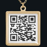 Collar Dorado Cargar tu código QR Cute blanco y negro único<br><div class="desc">Comparte cualquier sitio web con un lindo personalizado escaneado código QR chapado en oro collar. Para crear su propio collar único, simplemente cargue su imagen de código QR en la plantilla. Como opción, también puede cargar una foto o un logotipo de negocios. Sorprende a los amigos con un mensaje en...</div>