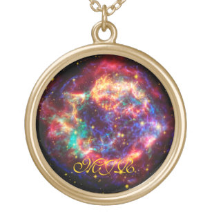 Collar Dorado Cassiopeia del monograma, la supernova más joven
