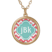 Coral Chevron con centro turquesa a monograma
