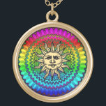 Collar Dorado Dios de The Sun en colores de The Sun<br><div class="desc">Dios del sol en (colores del sol) modelo radiante colorido diseñado. Consideraban a dios de The Sun (dios solar) un gran profesor y amo que viajaba (como el sol viaja a través del cielo) así como "la manera, la verdad y la luz, el redentor, el salvador, las Mesías". Él realizó...</div>