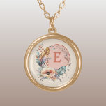 Collar Dorado Naranja añadir floral inicial<br><div class="desc">Adorarse con este encantador collar de Zazzle, con un delicado diseño floral. Personalízalo con tu naranja inicial para hacerlo único tuyo! Perfecto para cualquier ocasión, este collar le aporta un toque de elegancia y un toque de color a su conjunto. Es una hermosa manera de celebrar tu individualidad o de...</div>