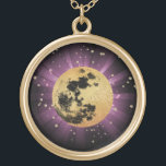 Collar Dorado *~* Sky Cosmos Universe Stars Luna Lunar<br><div class="desc">* Energy Enhanced Lunar Cosmos Celestial Luna Space diseño DOLOR Plantado collar redondo. Este es un diseño de un Relieve metalizado dorado falso y falso espantoso y Luna Negra con una suave ráfaga Pastel de luz reflectante sobre un cielo violeta de fondo. Hay una representación abstracta del espacio al usar...</div>