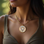 Collar Dorado Victoriano, corazón dorado con flores y palabras<br><div class="desc">Este hermoso collar alberga un corazón dorado victoriano decorado con delicadas flores de color rosa y azul sobre un fondo romántico en suaves tonos pastel. ¡Perfecto para El día de San Valentín,  cumpleaños y más! Texto personalizado.</div>