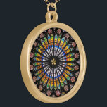 Collar Dorado Vitral de la catedral del vintage<br><div class="desc">Ventana color de rosa (caliente-entonada) de la catedral de Estrasburgo,  una catedral católica en Estrasburgo,  Alsacia,  Francia. Gran regalo católico y cristiano para él así como un recuerdo del viaje para sí mismo y para la familia y los amigos.</div>