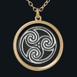 Collar irlandés de la parte posterior del negro de<br><div class="desc">Collar negro irlandés del fondo de Triskelion del nudo céltico blanco. Un collar temático céltico o irlandés hermoso que ofrece un fondo negro y un triskelion céltico del nudo en el centro. Un gran pedazo de joyería irlandesa para cualquier mujer u hombre. Hace un gran regalo de la dama de...</div>