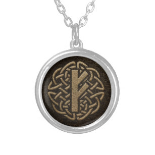 Collar Plateado Amuleto grabado en relieve del metal antiguo de la
