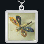 COLLAR PLATEADO ANTIQUE DRAGONFLY JEWEL<br><div class="desc">Elegante,  colorida y clásica joya de esmalte dorado con rubíes,  perlas,  diamantes de colores azules amarillos. ...  Foto y elaboración gráfica digital de Bulgan Lumini. Parte de la nueva colección ARCADIA .</div>
