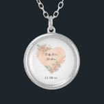 Collar Plateado *~* Ar30 BODA Floral Yellow Heart Flowers Regalo<br><div class="desc">(Buscar artículos similares en AR30) esto hace un gran Boda de eventos ANIVERSARIO , regalo de El día de San Valentín , regalo de cumpleaños etc con espacio para la fecha de boda y los nombres de la pareja. Cambia las áreas de texto para lo que quieras dar un regalo...</div>