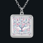Collar Plateado Árbol de la naturaleza espiritual de la vida<br><div class="desc">Hermoso diseño de árbol de vida en colores mezclados azul y rosa.</div>