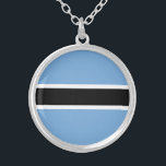 Collar Plateado Bandera de Botsuana Patriótica<br><div class="desc">Bandera patriótica de Botswana.</div>