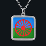 Collar Plateado Bandera de la gente Romani - bandera Romani<br><div class="desc">Bandera de la gente Romani - bandera Romani</div>