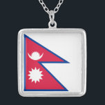 Collar Plateado Bandera de Nepal<br><div class="desc">Bandera patriótica de Nepal.</div>