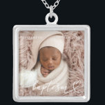 Collar Plateado Bautismo sagrado Moda moderna elegante foto del be<br><div class="desc">Este diseño simple y moderno se compone de tipografía de la serif y agrega una foto del personalizado,  añade el nombre del bebé y el mes y año del bautismo</div>