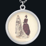 Collar Plateado Boda antiguo<br><div class="desc">Este hermoso ilustracion boda es de 1800, mostrando a una novia y a su dama de honor preparándose para el boda.</div>