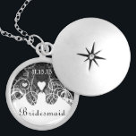 Collar Plateado Boda Damask dama de honor Keepsake Necklace<br><div class="desc">Collares Keepsake Elija ya sea el acabado plateado de oro o el Personalizado exclusivo de plata estéril !st Navidades Boda regalo Keepsake Wedding Party Necklaces - para cambiar el color de fondo - haga clic en personalizar - haga clic en editar - elija la última herramienta en el menú desplegable...</div>