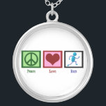 Collar Plateado Carrera de amor por la paz<br><div class="desc">Una señal de paz,  corazón y una persona corriendo. Un gran regalo para un corredor por completar una maratón o ganar una carrera de pista.</div>