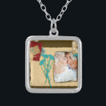 Collar Plateado Collage de fotos Vintage personalizado<br><div class="desc">Collage de fotos Vintage personalizado</div>