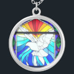 Collar Plateado Confirmación de la paloma de vidrio manchado del E<br><div class="desc">Esta es una hermosa imagen de vidrio manchado del Espíritu Santo | Espíritu Santo en forma de paloma. Un regalo encantador para alguien que recibe el Sacramento de la Confirmación. La Shower of Rosas Shoppe también lleva tarjetas de confirmación coordinadoras,  hards sagradas y lazos masculinos.</div>