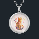 Collar Plateado Cute gato de tabla con corazón<br><div class="desc">Un collar con un adorable ilustracion acuático. Un gato tabby naranja que parece agradable y feliz con corazones girando por ahí.</div>
