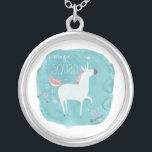 Collar Plateado Escuadrón mágico de unicornio<br><div class="desc">Escuadrón Mágico Unicornio III de June Erica Vess. Cuenta con un unicornio de color pastel.</div>